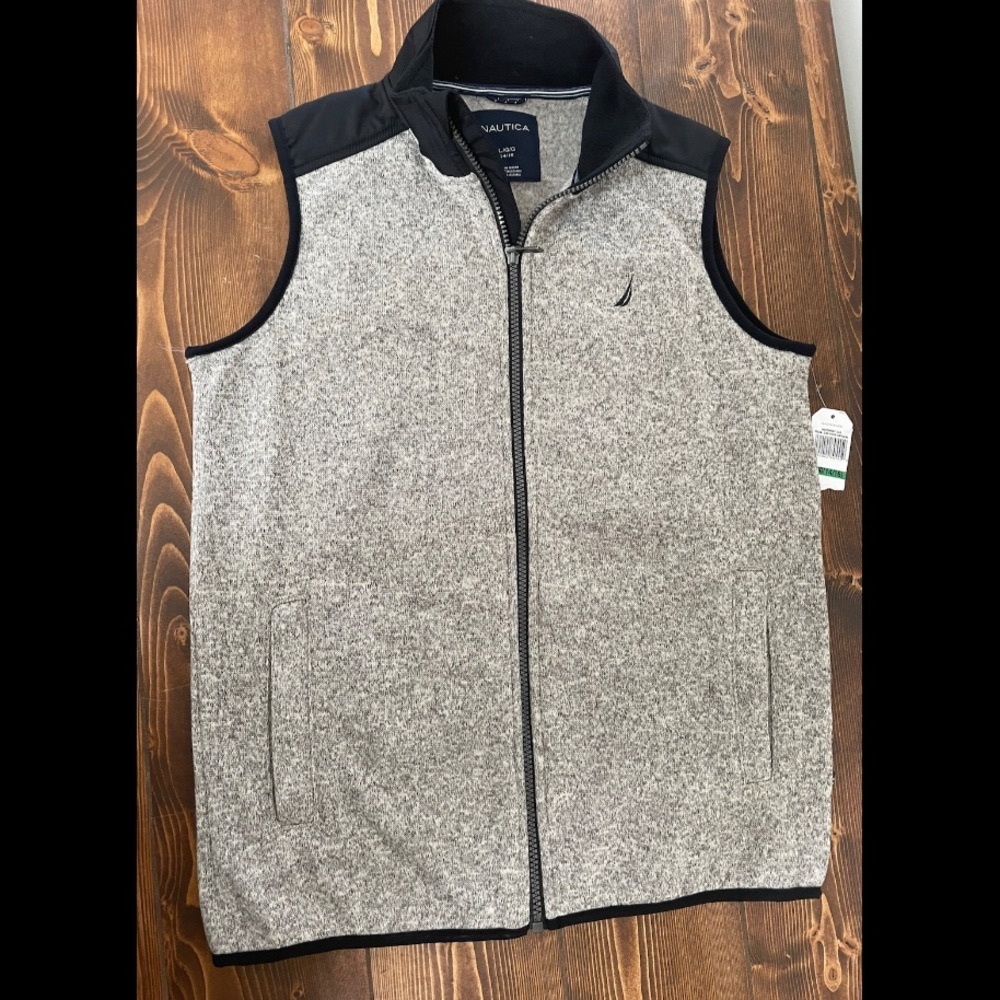 NWT Boys Nautica vest black and gray size large 14/16